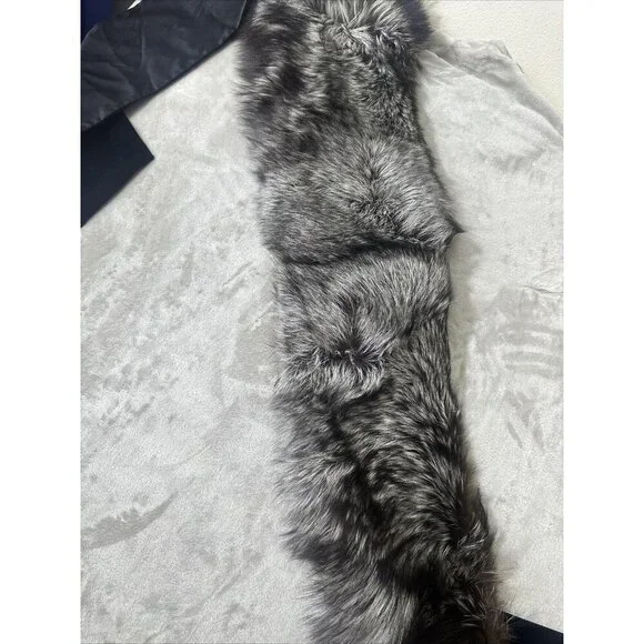 Women’s ST.John Evening Scarf Dyed Fox 95% Silk Velvet Lining Gray One Size - Picture 5 of 11